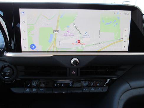 Used 2026 Toyota Crown Platinum image 23