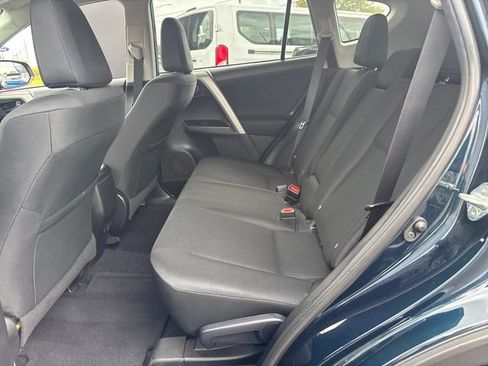 Used 2018 Toyota RAV4 LE w/ Carpet Mat Package AWD/4WD image 14