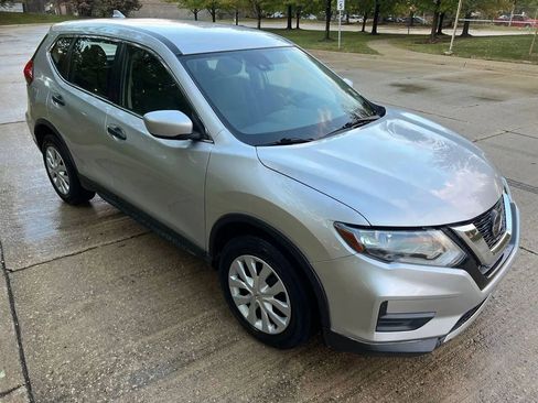 Used 2020 Nissan Rogue S image 23