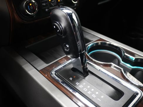 Used 2015 Ford Expedition Platinum image 21