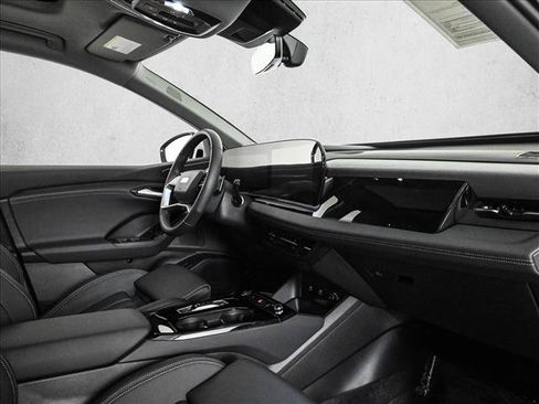 Used 2025 Audi Q6 e-tron Premium Plus w/ Premium Plus AWD/4WD image 21
