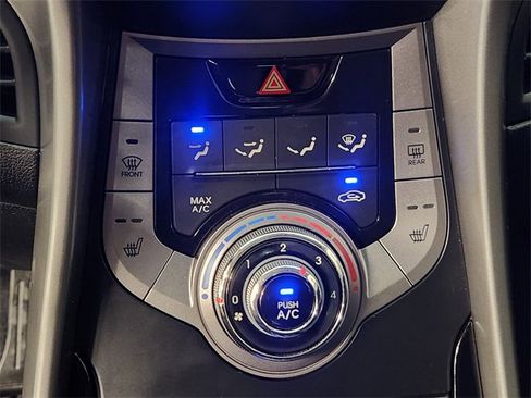 Used 2013 Hyundai Elantra Limited image 18