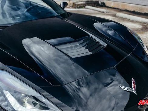 Used 2014 Chevrolet Corvette Stingray Z51 w/ 3LT Preferred Equipment Group image 26