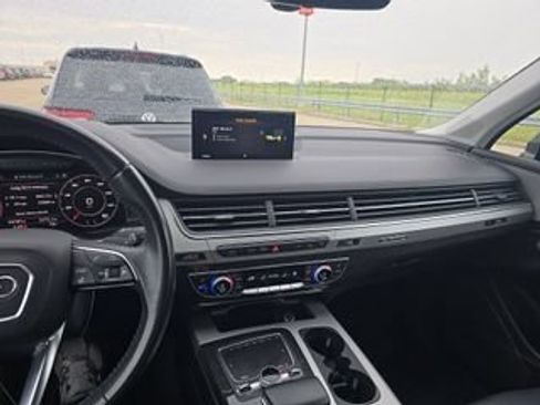 Used 2019 Audi Q7 3.0T Prestige AWD/4WD image 7