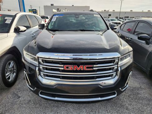 Used 2023 GMC Acadia SLE w/ Driver Convenience Package image 2