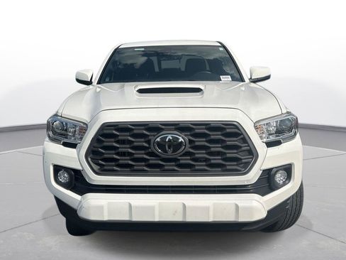 Certified 2020 Toyota Tacoma TRD Sport RWD image 3