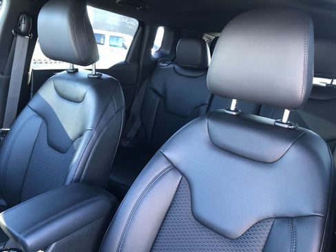 New 2026 Jeep Compass Latitude image 21