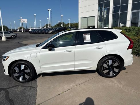 Certified 2025 Volvo XC60 T8 Plus w/ Protection Package Premier AWD/4WD image 10