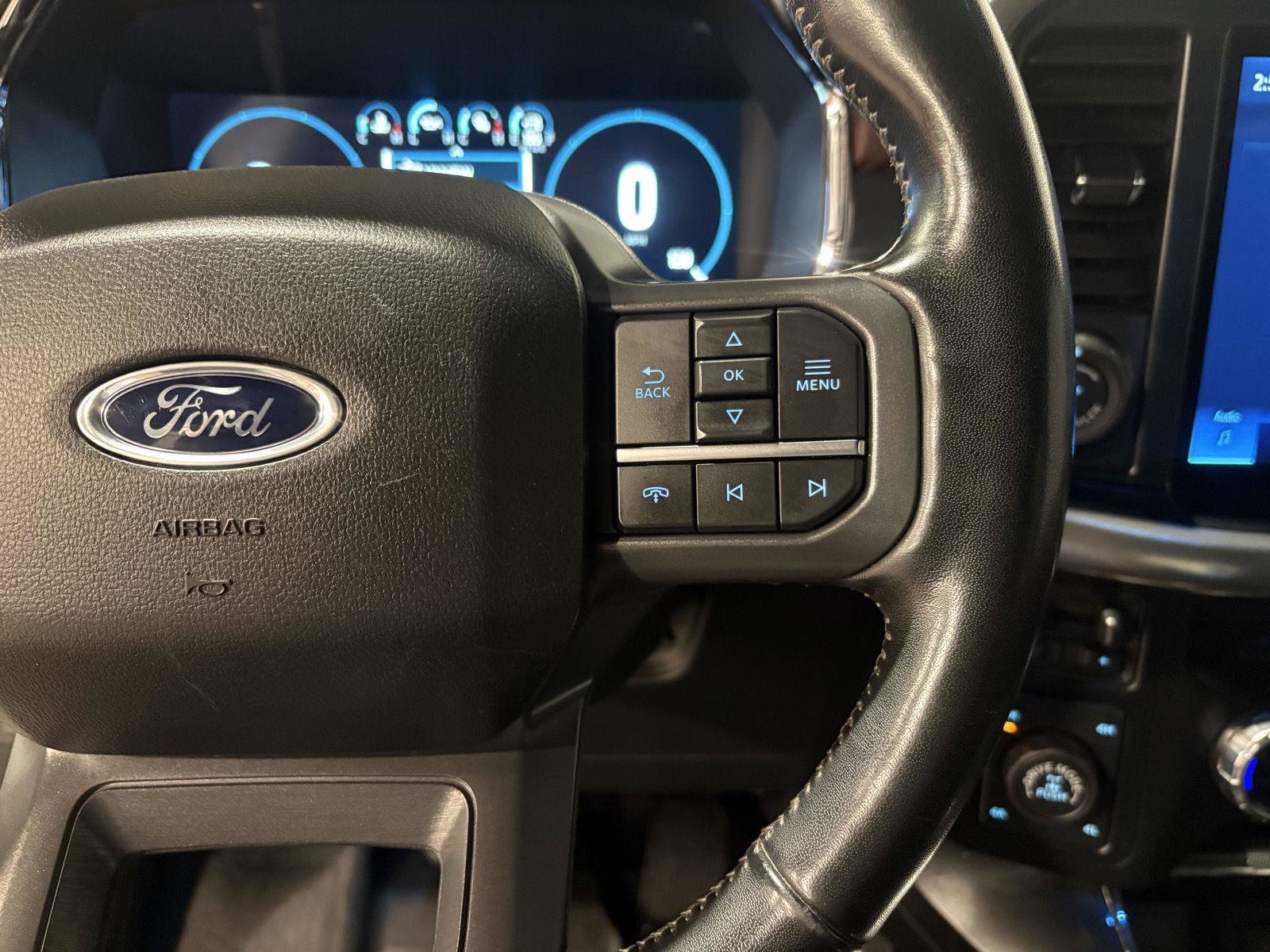 Used 2023 Ford F150 Lariat w/ Max Trailer Tow Package AWD/4WD image 19