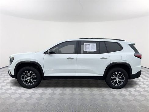 Used 2024 GMC Acadia AT4 w/ Luxury Package image 8
