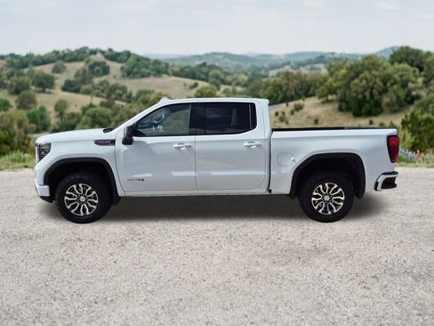 Used 2023 GMC Sierra 1500 AT4 AWD/4WD image 5