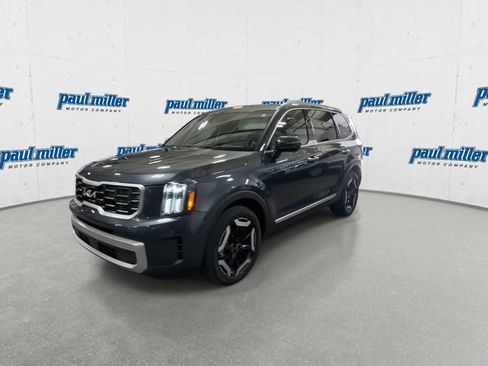 Used 2023 Kia Telluride S w/ S Sunroof Package AWD/4WD image 5
