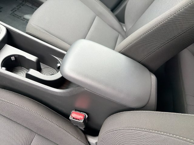 Used 2024 Hyundai Kona SEL FWD image 30