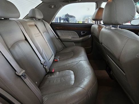Used 2005 Hyundai XG350 L FWD image 15