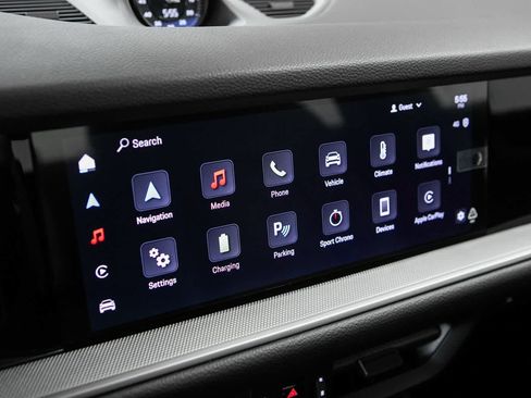 Certified 2024 Porsche Cayenne Coupe AWD/4WD image 15