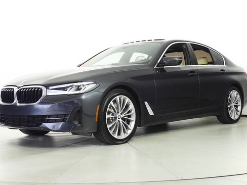Certified 2023 BMW 530i w/ Premium Package RWD image 2