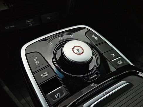 Used 2022 Kia Niro EX Premium image 20