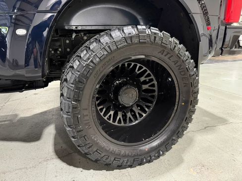 Used 2025 Ford F450 Platinum w/ Platinum Plus Package image 8