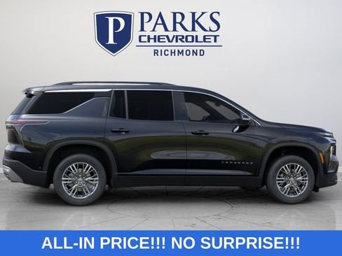 New 2027 Chevrolet Traverse LT w/ Driver Confidence Package FWD image 8