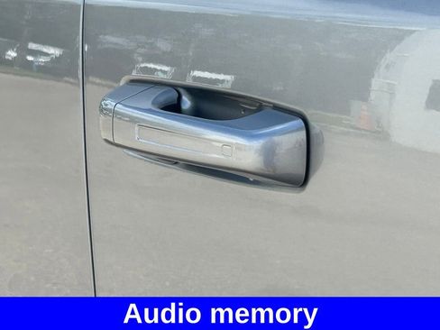 Used 2025 RAM 1500 Laramie AWD/4WD image 21