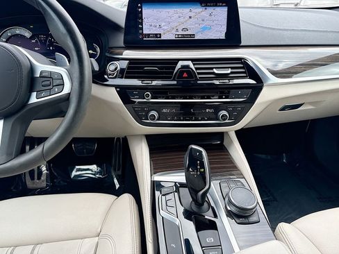 Used 2017 BMW 540i 540i image 19