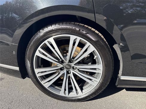 Used 2022 Audi A8 L 3.0T w/ Executive Package image 25