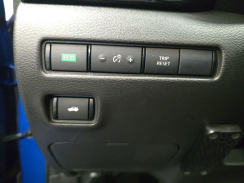 Used 2021 Nissan Sentra SV image 24