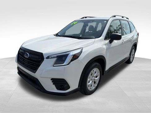 Used 2024 Subaru Forester AWD/4WD image 3