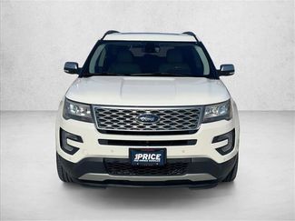 Used 2017 Ford Explorer Platinum video 2