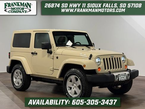 Used 2011 Jeep Wrangler Sahara w/ Connectivity Group AWD/4WD image 1