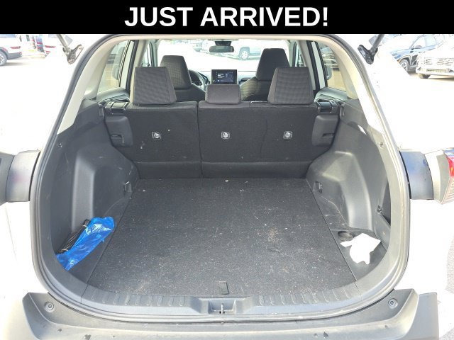 Used 2024 Toyota RAV4 LE FWD image 7