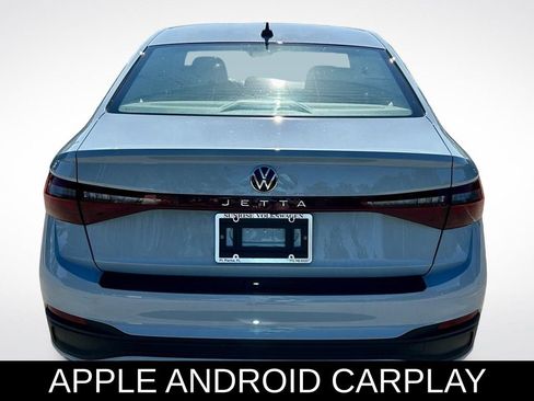 Used 2025 Volkswagen Jetta Sport image 6