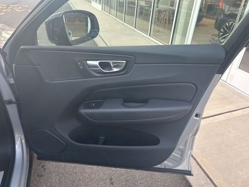 Certified 2025 Volvo XC60 B5 Plus image 14
