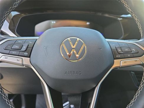 Used 2023 Volkswagen Taos S image 19