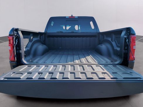 Used 2025 RAM 1500 Big Horn image 30