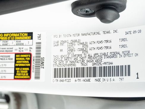 Used 2021 Toyota Tacoma SR5 RWD image 32