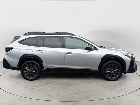 Certified 2025 Subaru Outback Onyx Edition AWD/4WD image 6