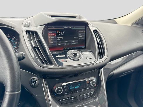 Used 2014 Ford Escape Titanium w/ Equipment Group 401A AWD/4WD image 27