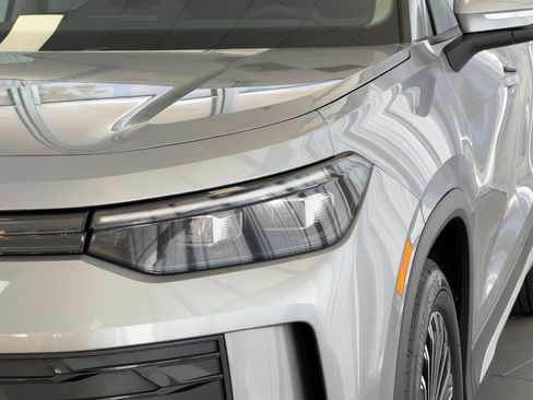 New 2026 Volkswagen Tiguan S image 11