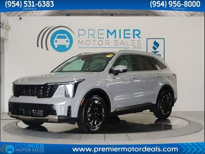 Used 2025 Kia Sorento S w/ Panoramic Sunroof Package