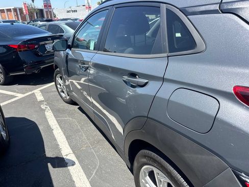 Used 2023 Hyundai Kona SEL FWD image 3