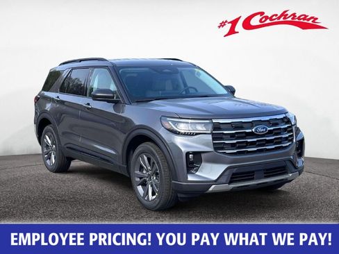 New 2026 Ford Explorer Active AWD/4WD image 1