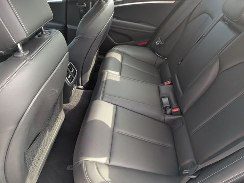 Used 2026 Genesis G70 2.5T RWD image 12