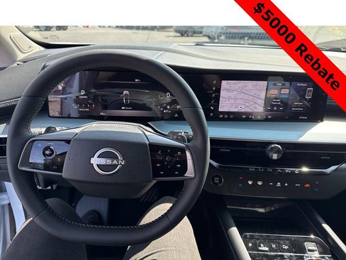 New 2025 Nissan Murano SL image 12