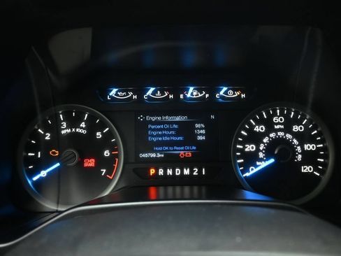 Used 2016 Ford F150 XLT AWD/4WD image 11