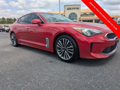 Used 2019 Kia Stinger Base image 1