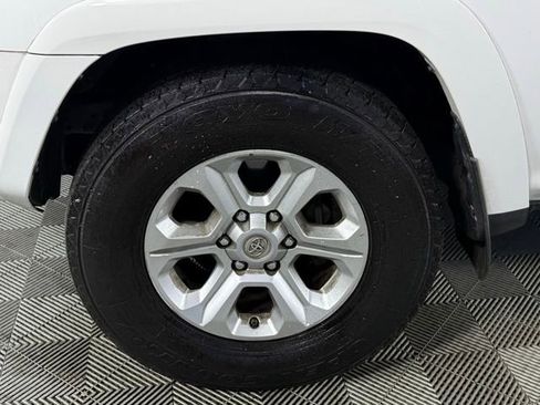 Used 2016 Toyota 4Runner SR5 image 15