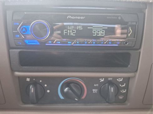 Used 1999 Ford F250 XL image 25