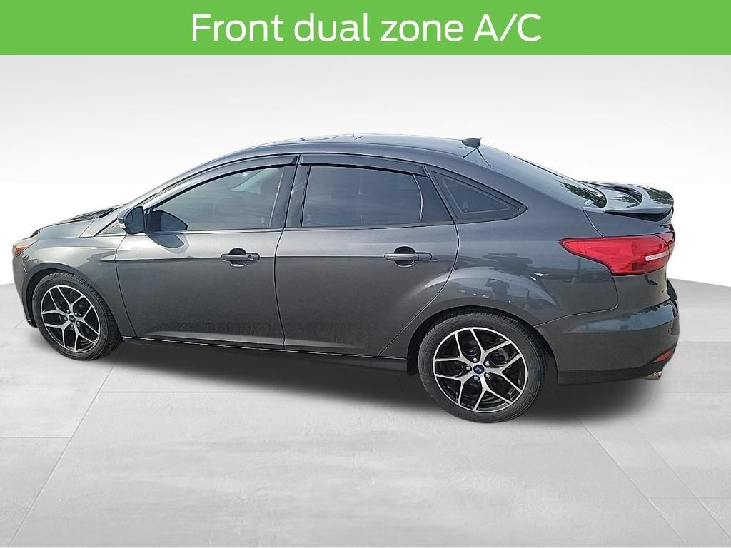 Used 2017 Ford Focus SEL w/ Cold Weather Package FWD image 13