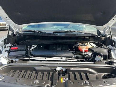 Certified 2025 Chevrolet Silverado 1500 Custom image 11